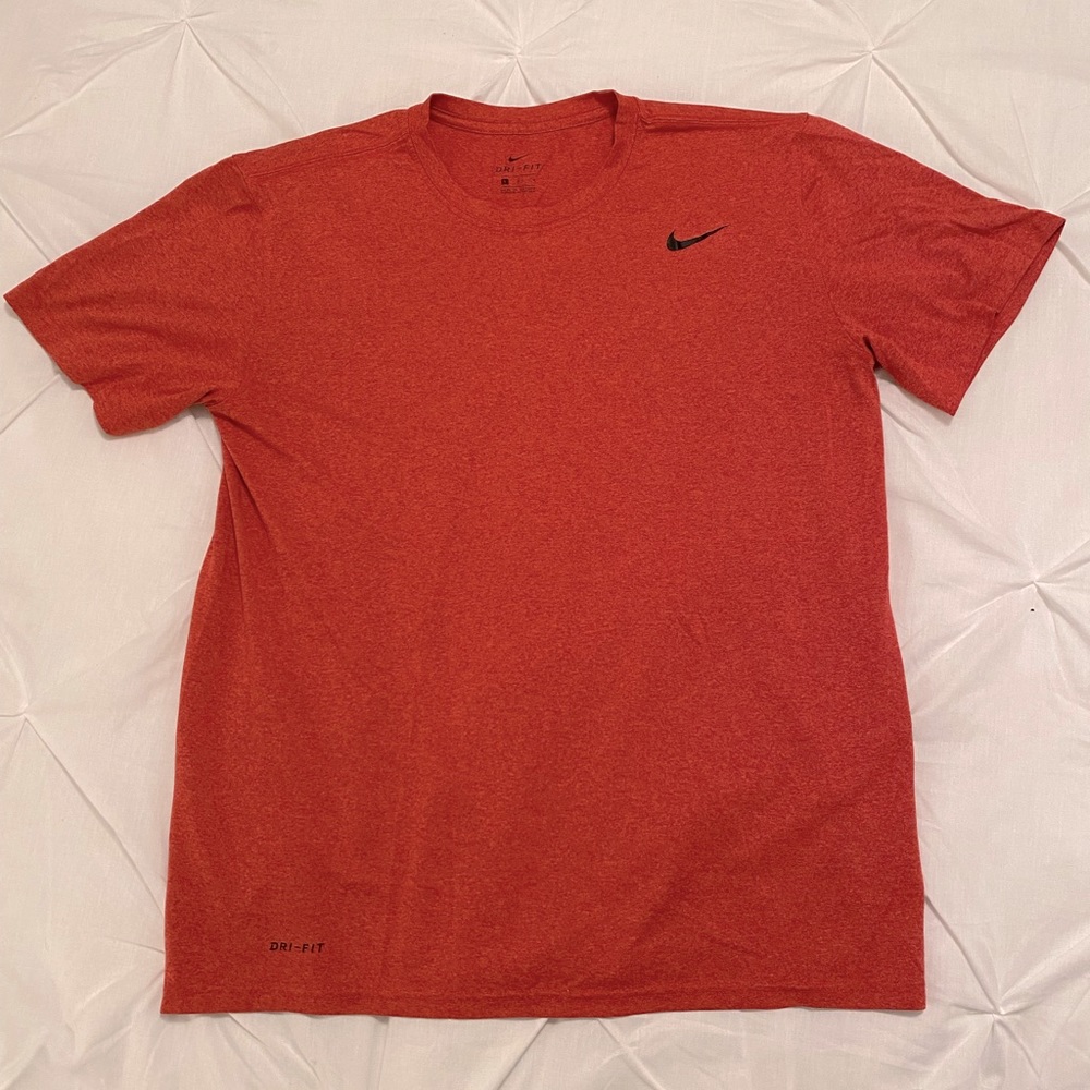 Men’s Nike Dri-fit shirt. Size L.